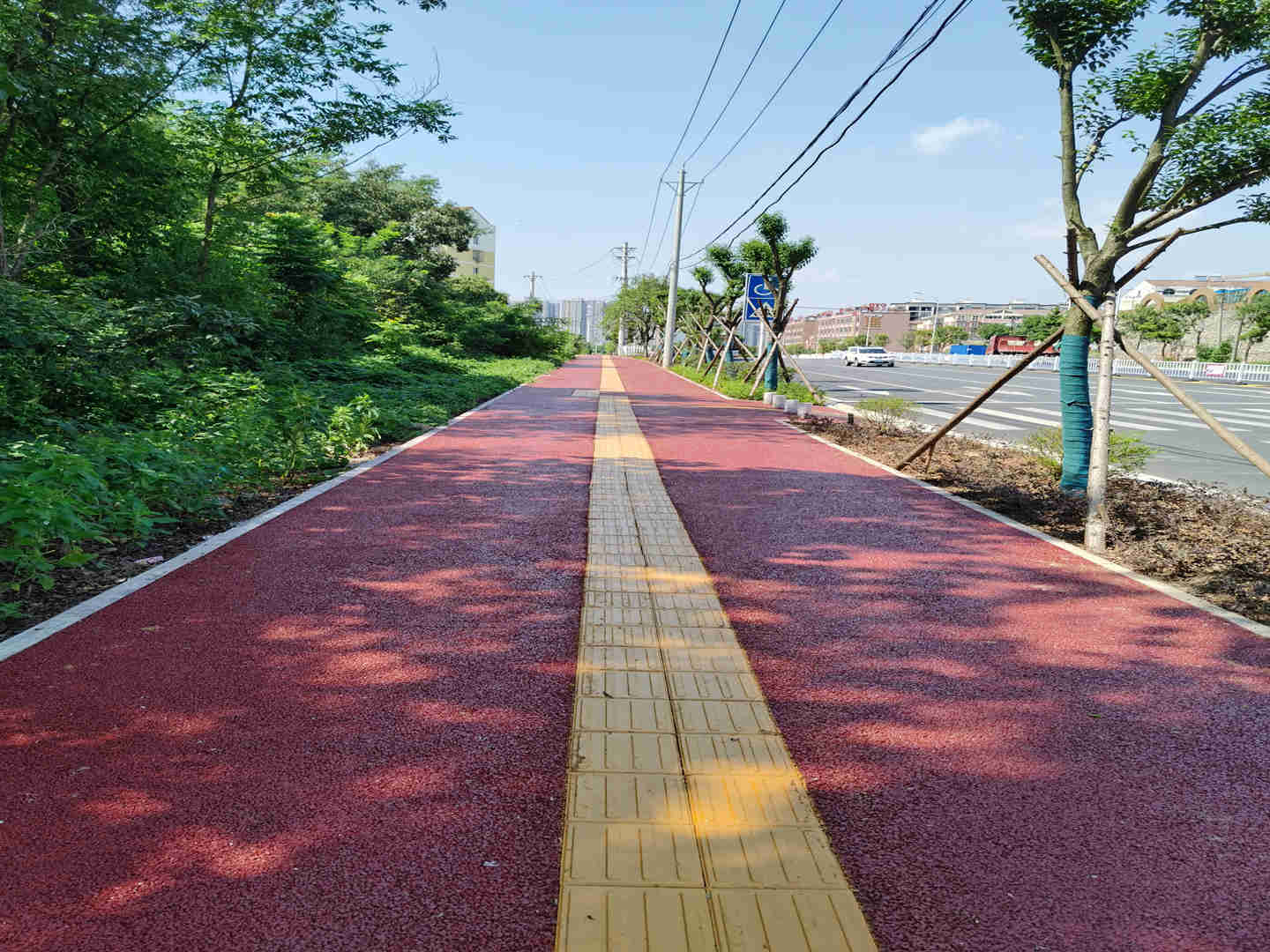 上海岚石透水混凝土路面